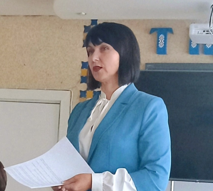 Ганна Чайковська під час обговорення робочих питань